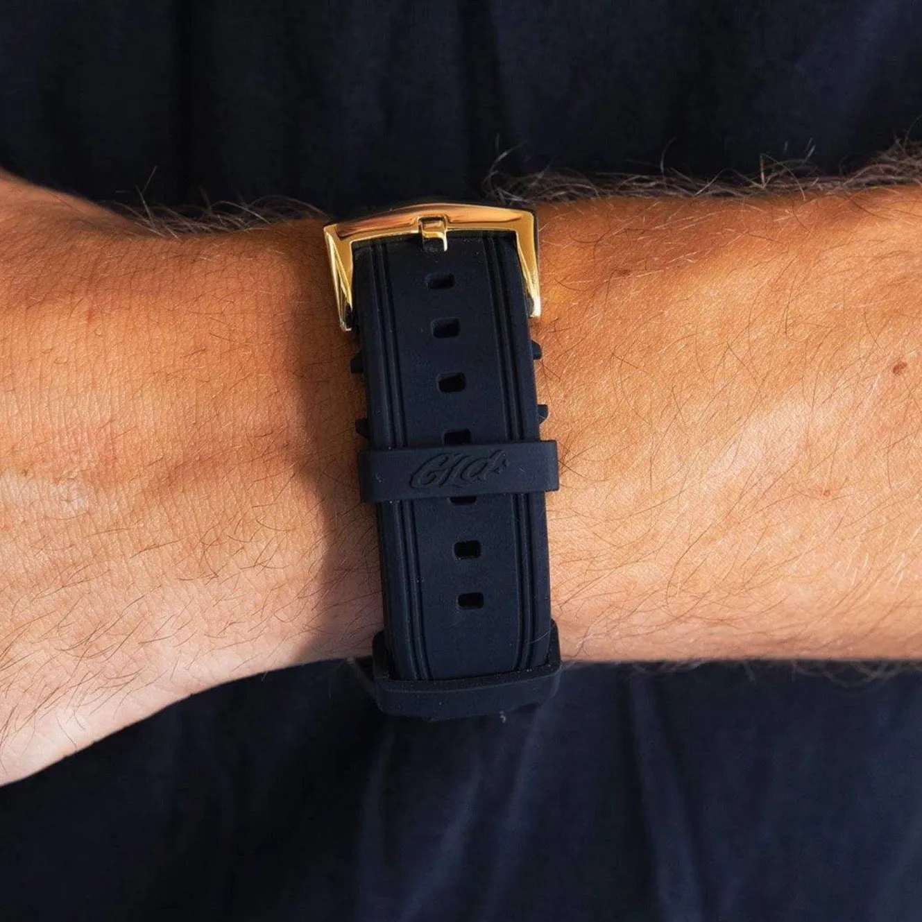 42MM Fully Iced Alpha Era Gold w/ Rubber Strap