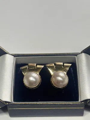 ANTIQUE LADIES DESIGNER PEARLS AND YELLOW GOLD CLIP ON EARRINGS - $8K APR w/ CoA