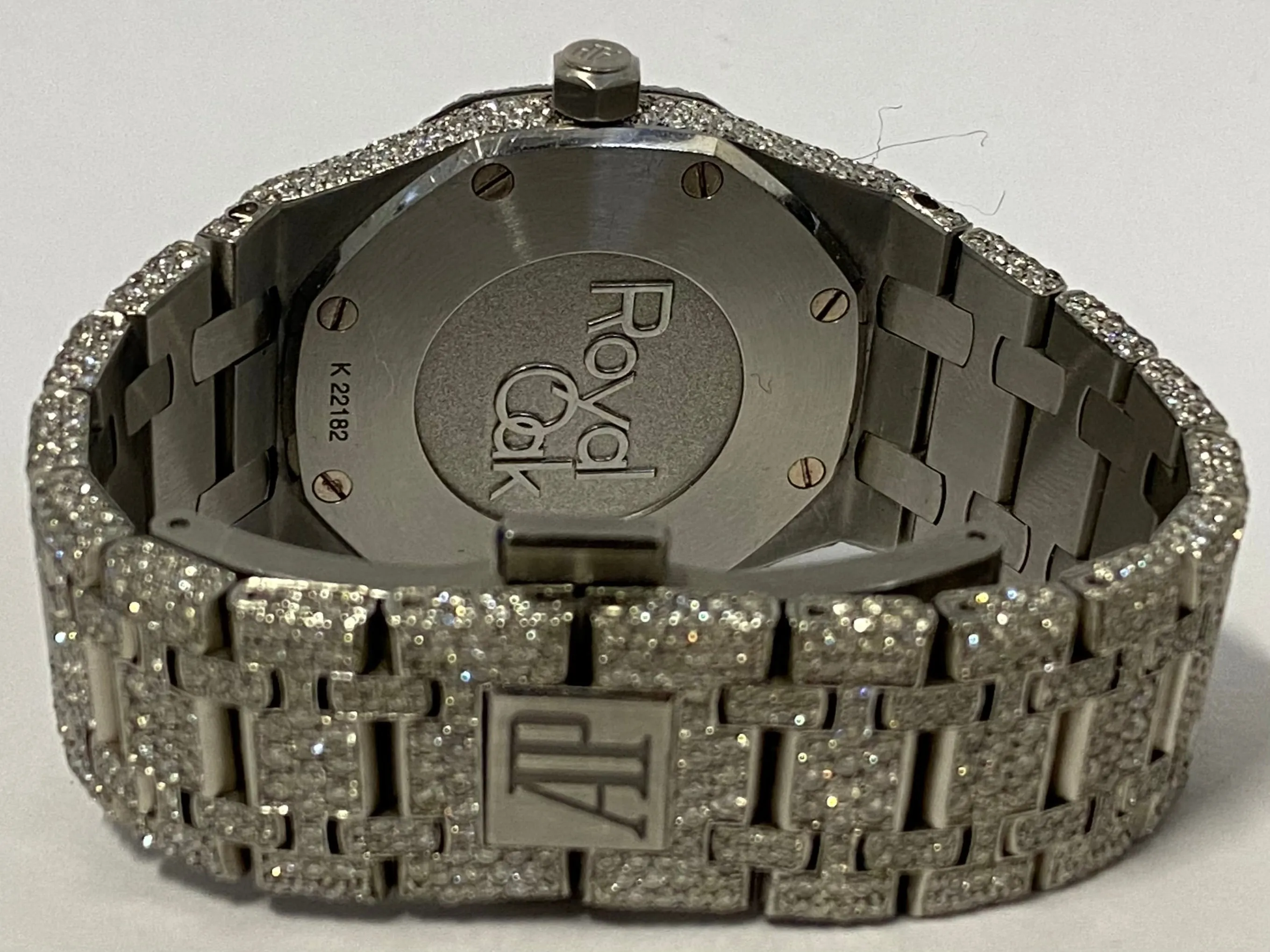 AUDEMARS PIGUET Royal Oak Date w/Beautiful 1750 Diamonds Watch- $300K APR w/COA!