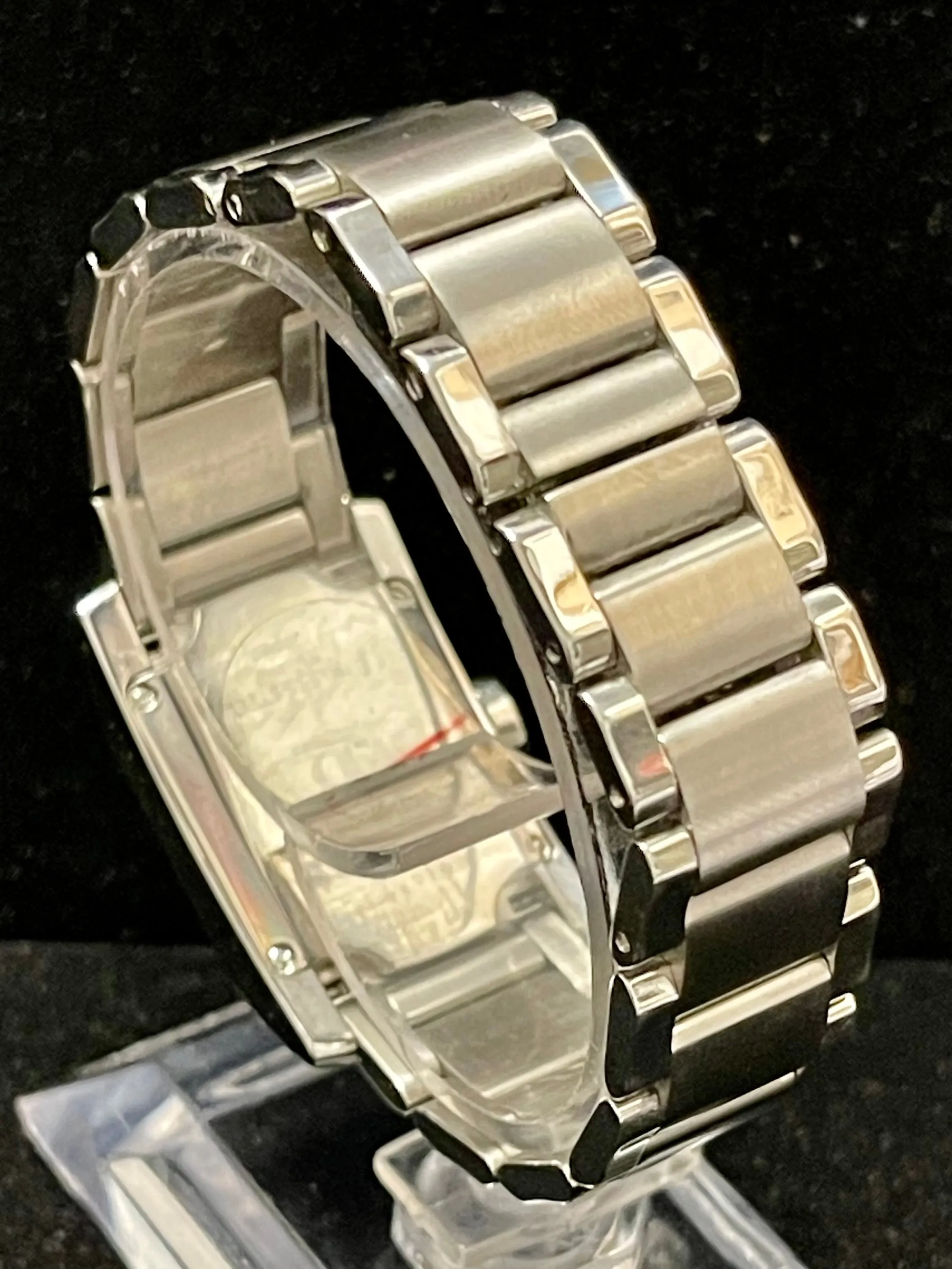Baume & Mercier Unique Mother Of Pearl dial w/ Diam Men's Watch - $7K APR w/ COA