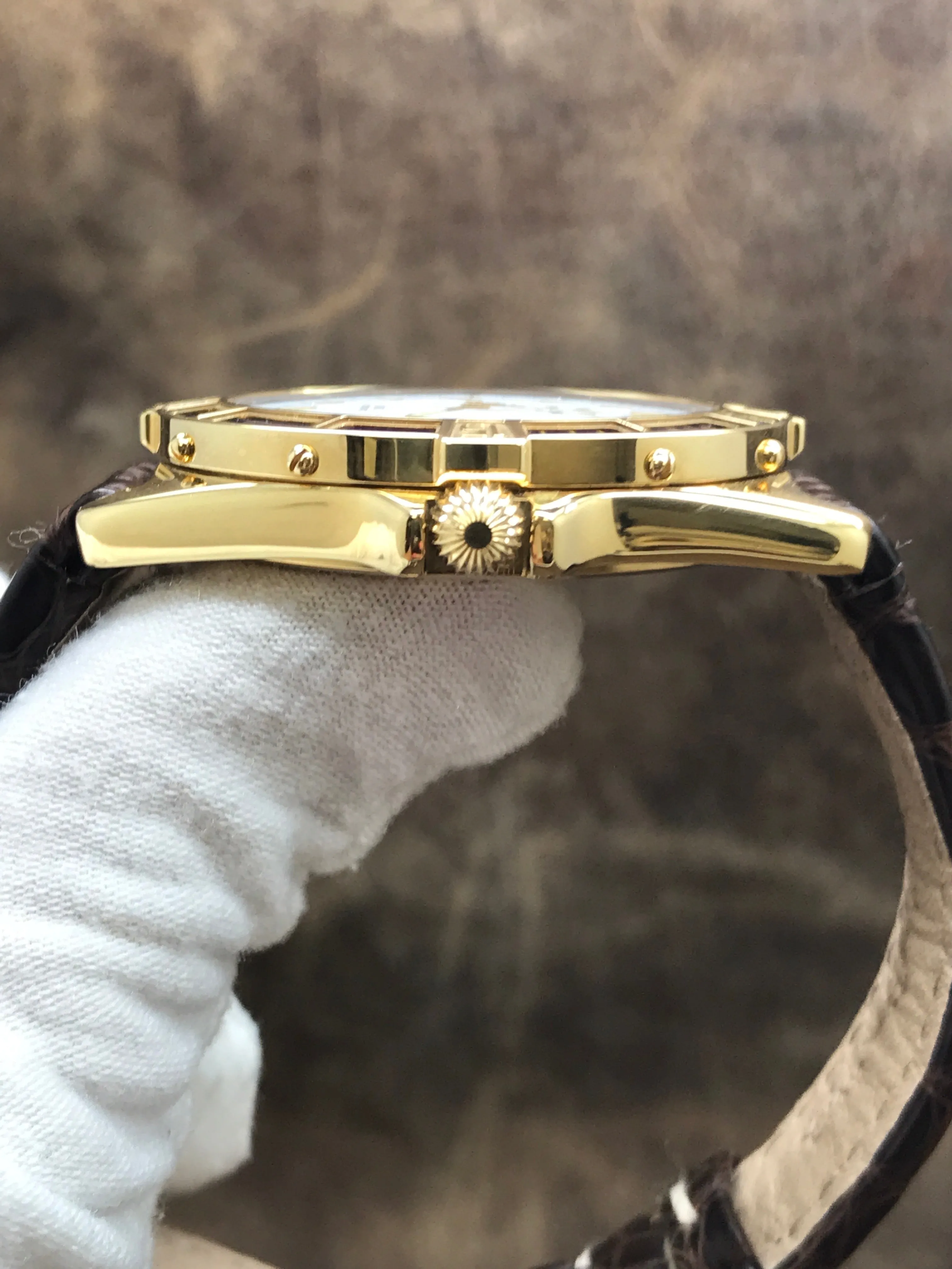 Breitling J Class Solid 18k Yellow Gold K10067 White Dial Automatic Men's Watch