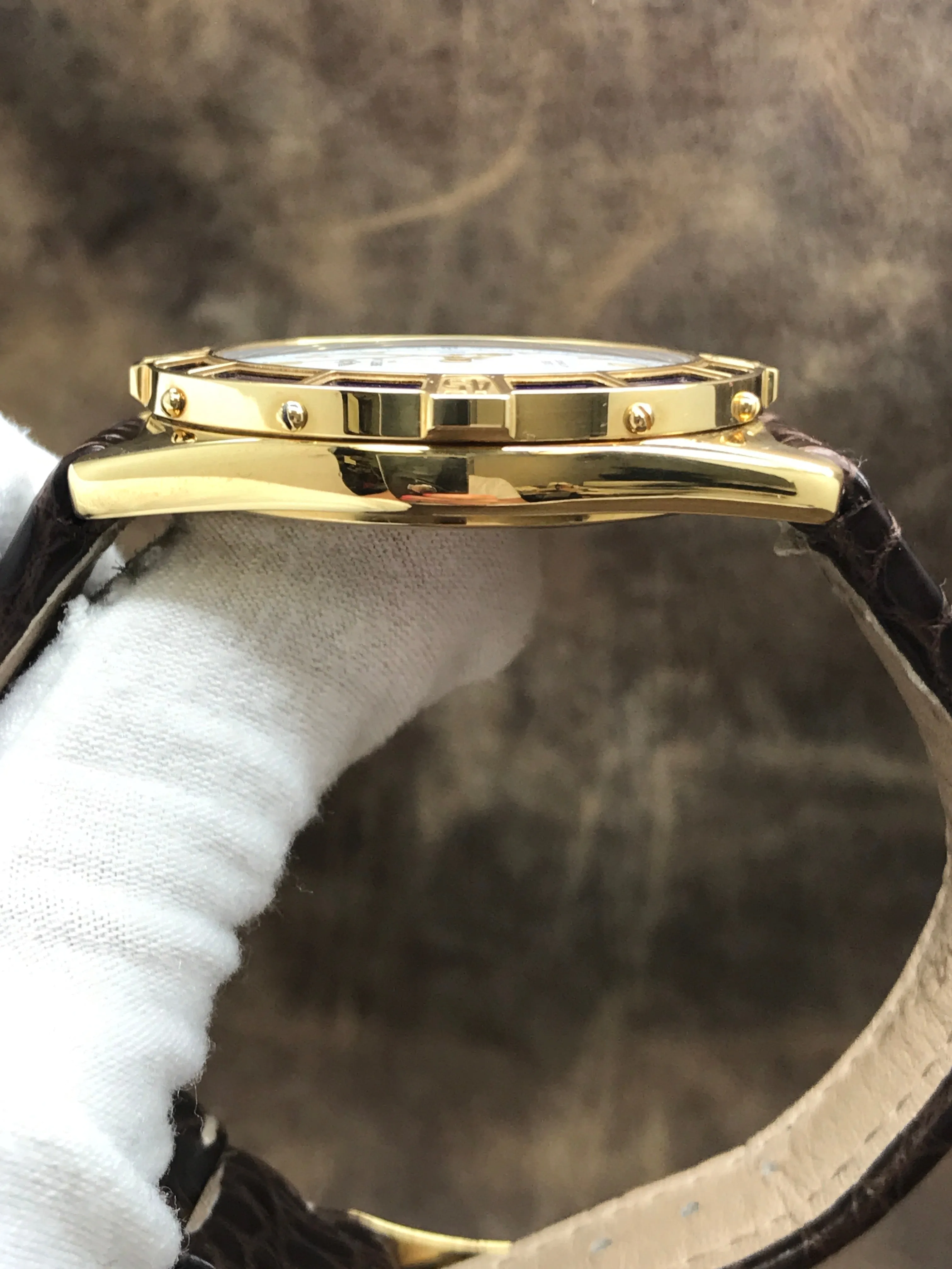 Breitling J Class Solid 18k Yellow Gold K10067 White Dial Automatic Men's Watch