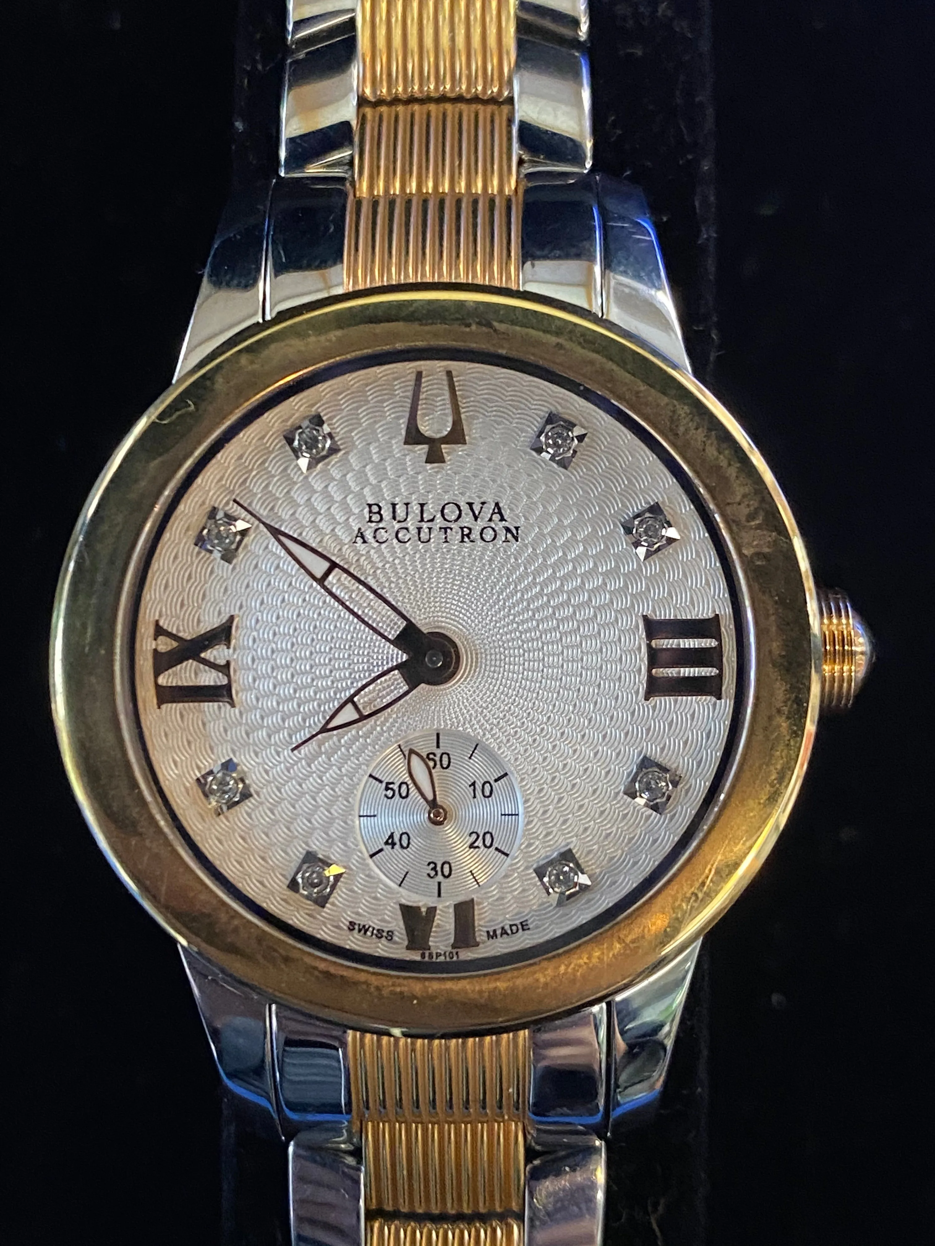 BULOVA ACCUTRON UNISEX ROSE-GOLD TONE WATCH! SPECIAL SUNBURST DIAMOND DIAL! - $1K APR w/CoA!|