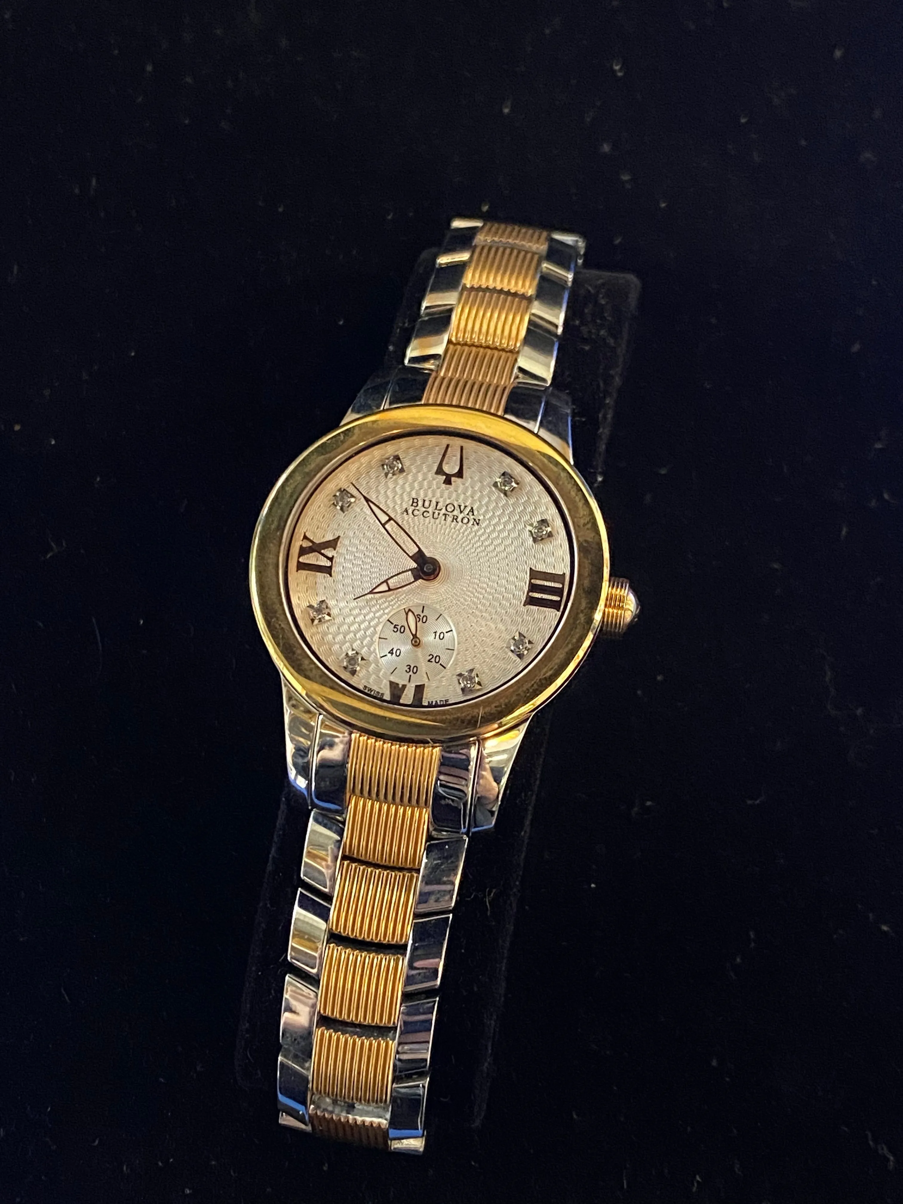 BULOVA ACCUTRON UNISEX ROSE-GOLD TONE WATCH! SPECIAL SUNBURST DIAMOND DIAL! - $1K APR w/CoA!|