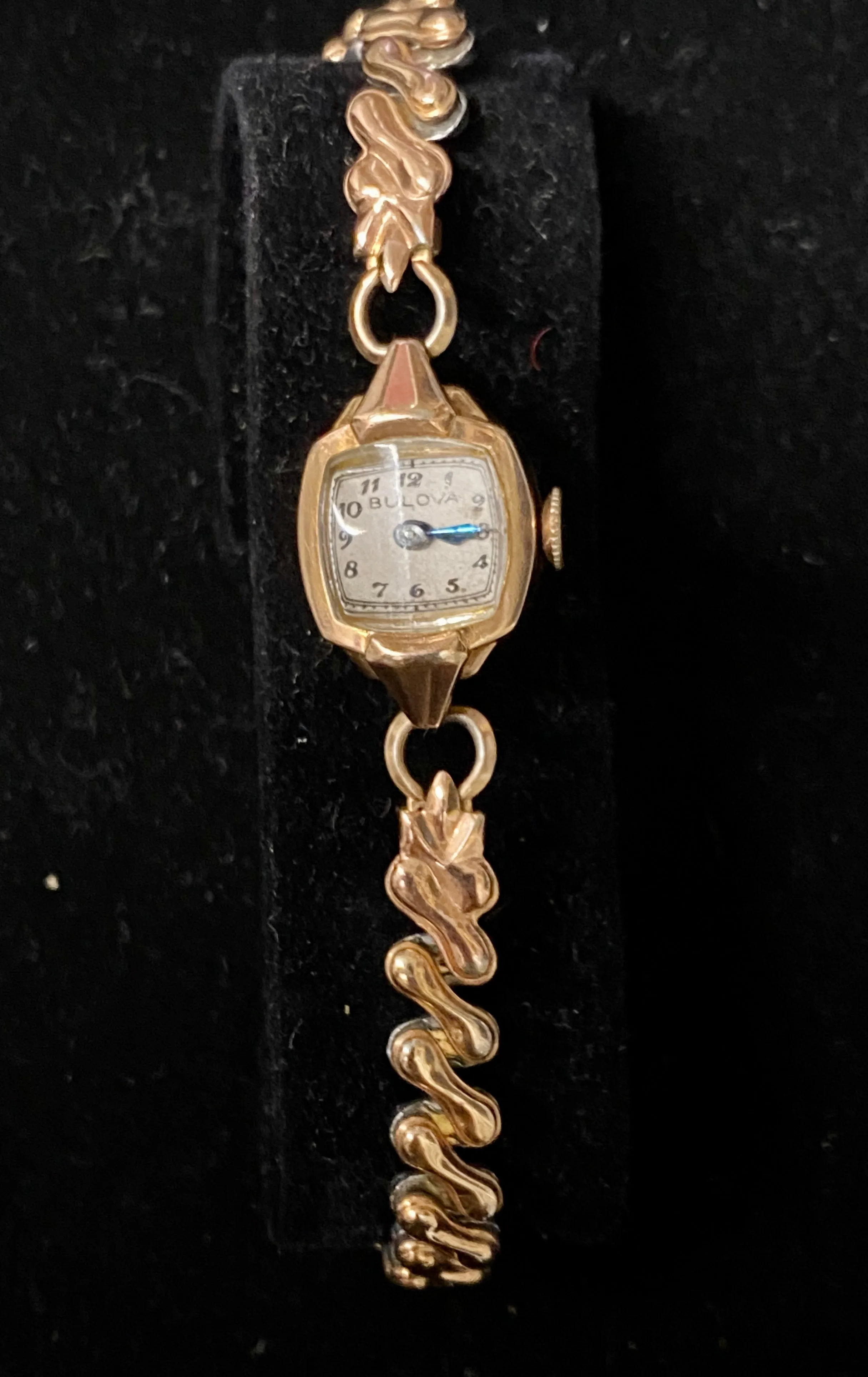 BULOVA Vintage 1940s La Petite Rose Gold Ladies Wristwatch - $6K Appraisal Value! ✓