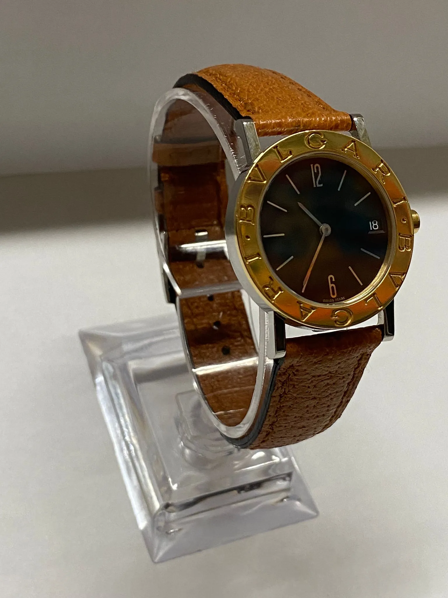 BVLGARI 18KYG SS Elegance and Unique Brand New Unisex Watch - $12K APR w/ COA!!!