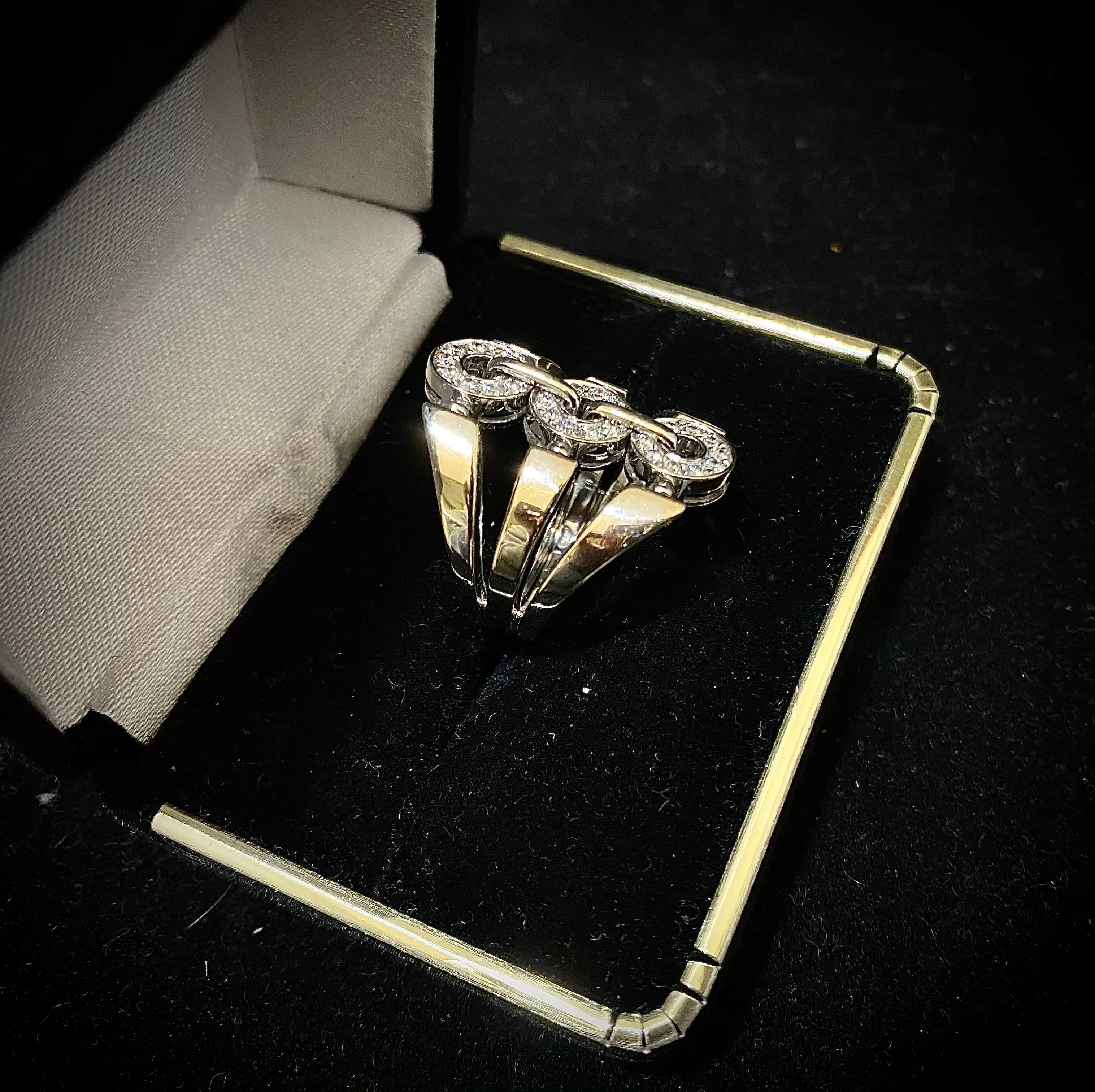 BVLGARI Vintage Design 18K White Gold Diamond Ring - $20K Appraisal Value w/CoA}