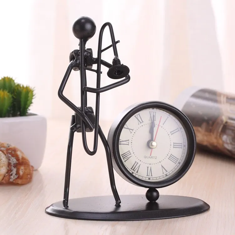 European Antique Iron Clock Room Vintage Clock Table Clock Retro Roman Digital Clock Instrumental Performance Desktop Ornaments