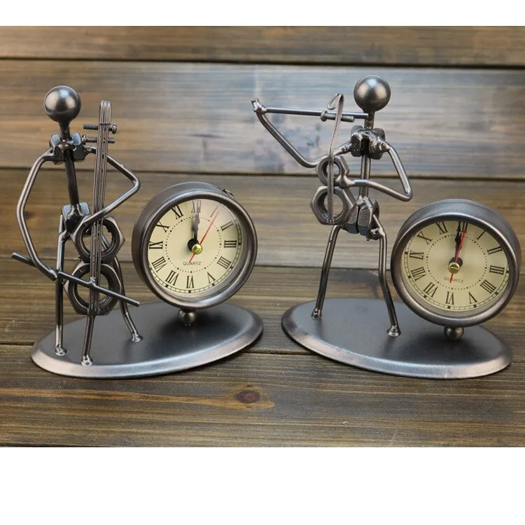 European Antique Iron Clock Room Vintage Clock Table Clock Retro Roman Digital Clock Instrumental Performance Desktop Ornaments