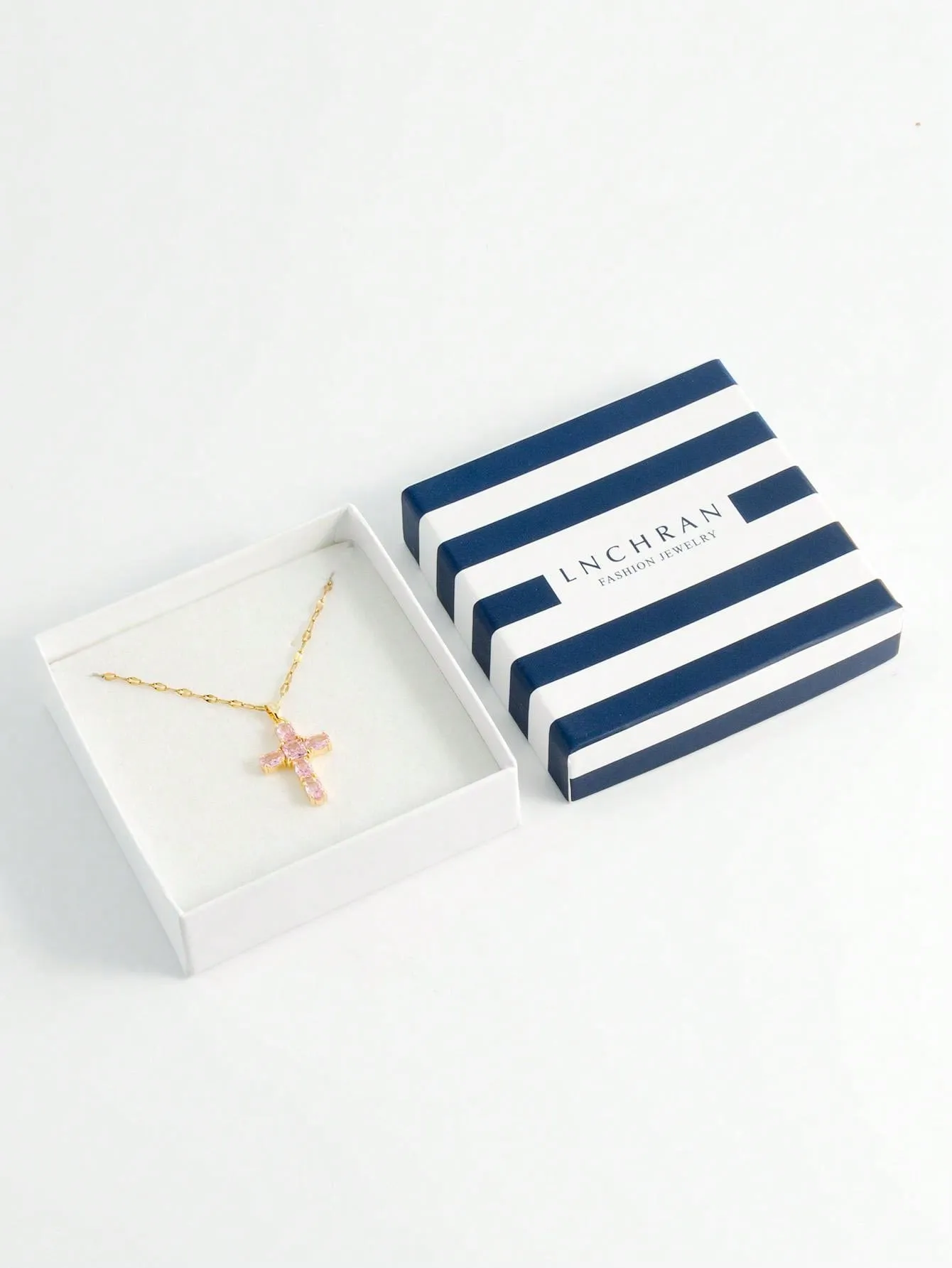 Exquisite Gift Box Pack Lucky Cross Copper-Zirconia Women's Fashion Pendant Style