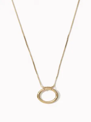 Oval pendant necklace
