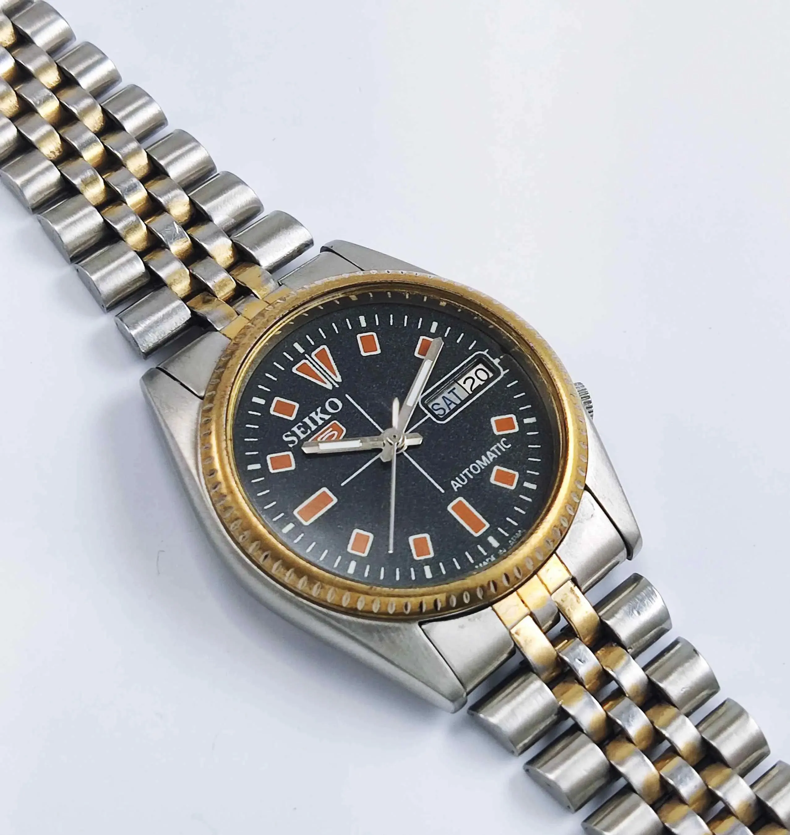 Seiko 5 Automatic7009A Black Dial Golden Bezel Men's Watch