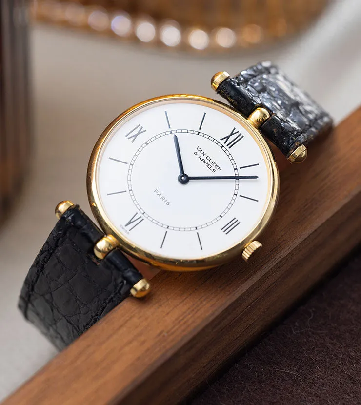 Van Cleef & Arpels Gold Ladies Round Dress Watch Box and Papers