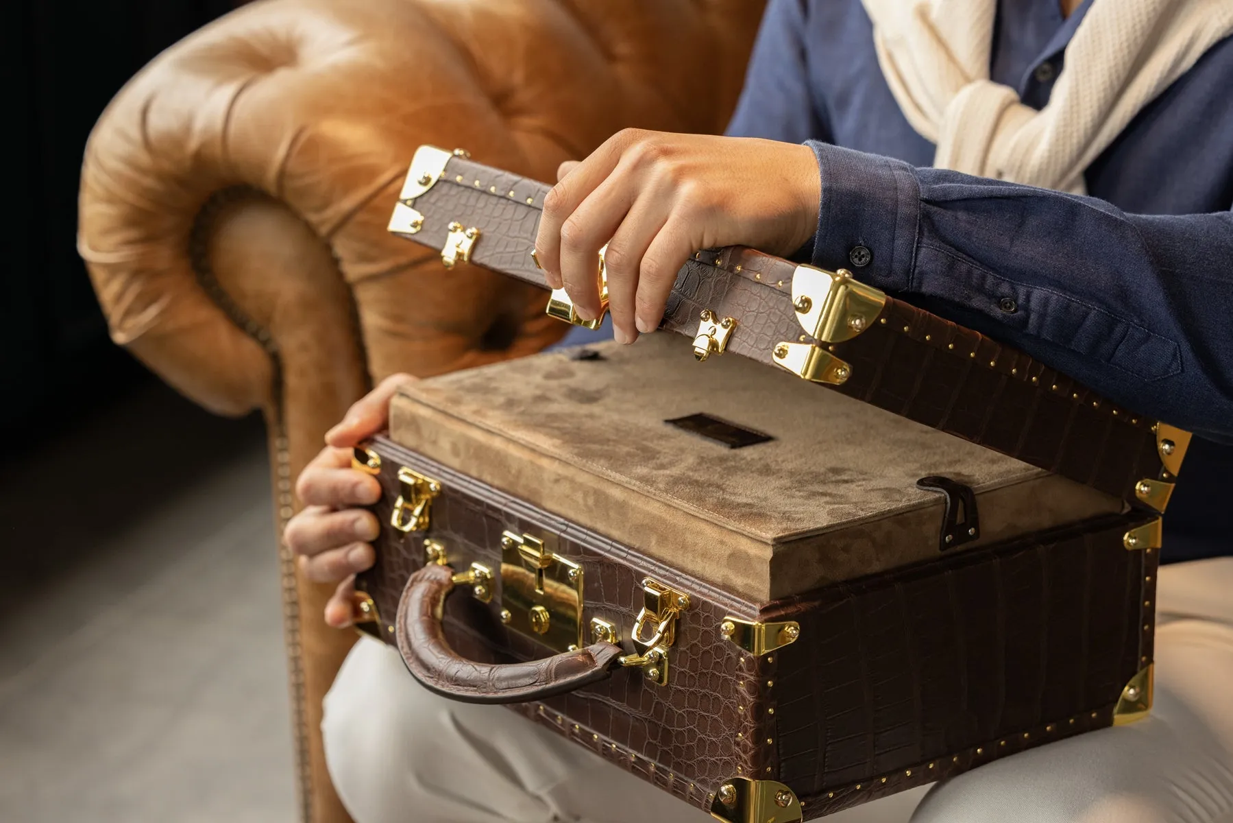 Watch Trunk - Alligator Brown